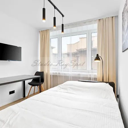 Reyspot Self Check-in